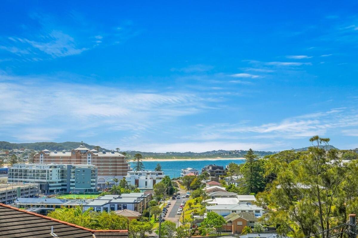 Spacious Modern Apartment With Breathtaking Views Terrigal Esterno foto